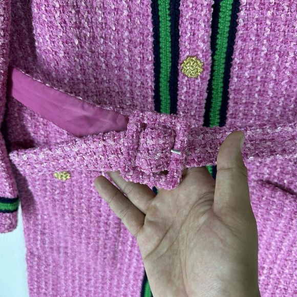 Authentic beautiful Gucci pink tweed belted jacket in very good condition - Picture 2 of 16